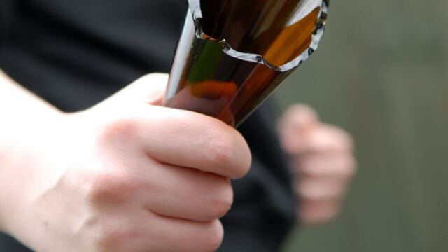 Pico de botella cortado