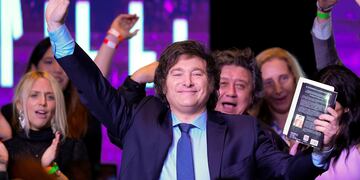 Javier Milei, candidato de La Libertad Avanza, enfrentará en balotaje a Sergio Massa el próximo 19 de noviembre. (AP)