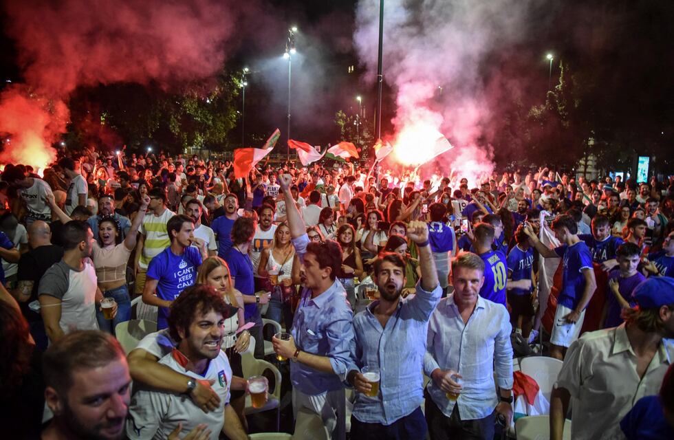 Incidentes entre hinchas de Italia e Inglaterra tras la final de la Eurocopa