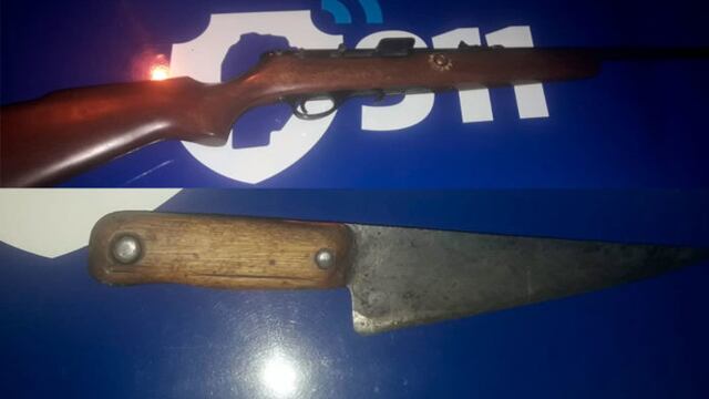 Las armas que usaron padre e hijo para amenazarse mutuamente en Córdoba.