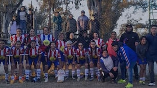 Rosario superó a Pacífico de Bahía en la antesala del clásico.