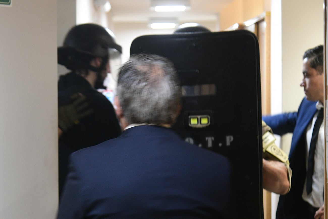 Pablo Laurta ingresa a prestar declaración indagatoria en Tribunales II, Córdoba. (Ramiro Pereyra / La Voz)