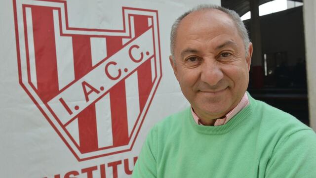 Osvaldo Ardiles siempre vuelve a su primer amor: Instituto. (La Voz/Archivo)