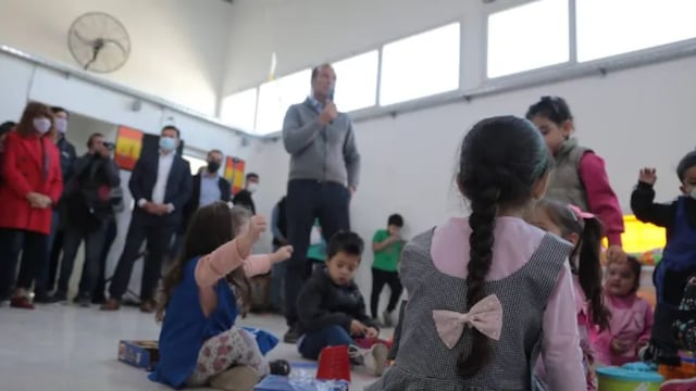 En las escuelas de Neuquén dejará de ser obligatorio el uso de tapabocas.