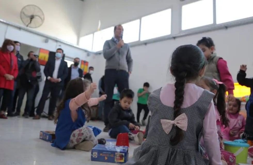 Dejará de ser obligatorio el uso de tapabocas en las escuelas de Neuquén