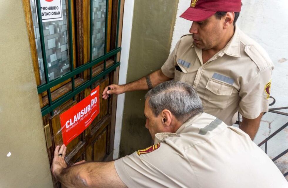 En falta: clausuraron dos remiserías que funcionaban sin habilitación
