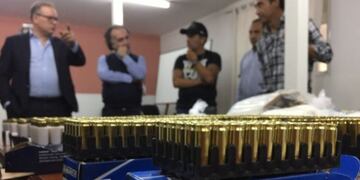 El secuestro en sustancia estaría valuado en tres millones de pesos\u002E Además, el resto de lo secuestrado -vehículos, armas, dinero en efectivo, chalecos y municiones-, valúan en cuatro millones de pesos\u002E