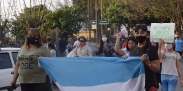 Marcha a favor de la minería en Andalgalá\u002E (Facebook)