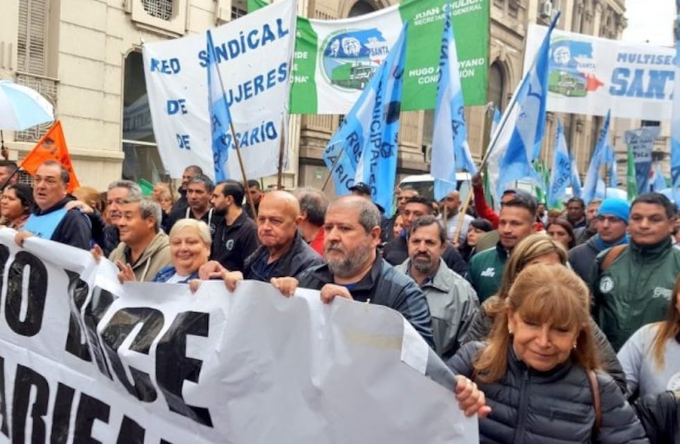 Gremios rosarinos criticaron al gobierno de Cambiemos en actos paralelos