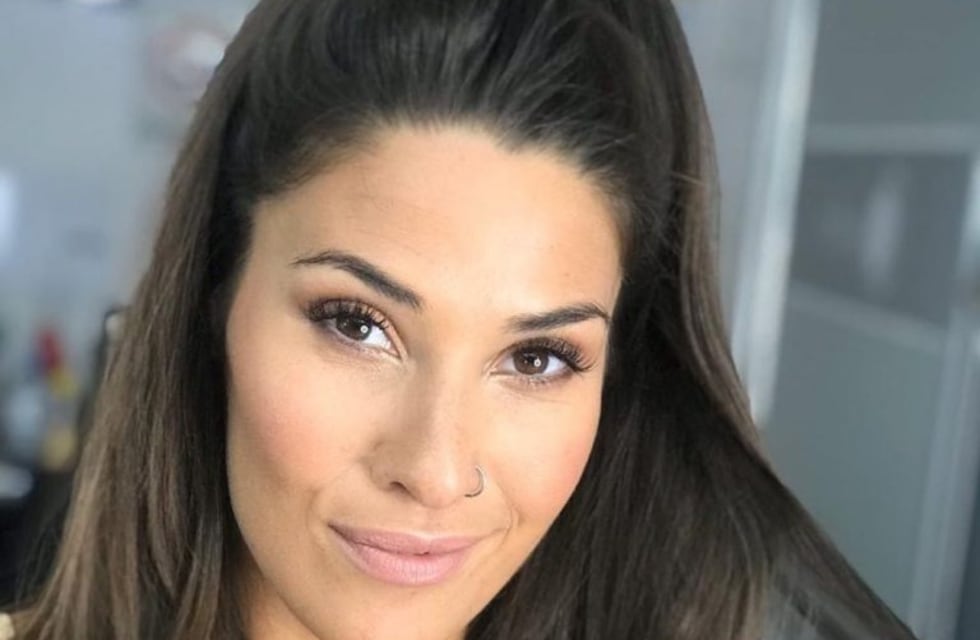 Ivana Nadal publicó una foto sin corpiño pero algo salió mal