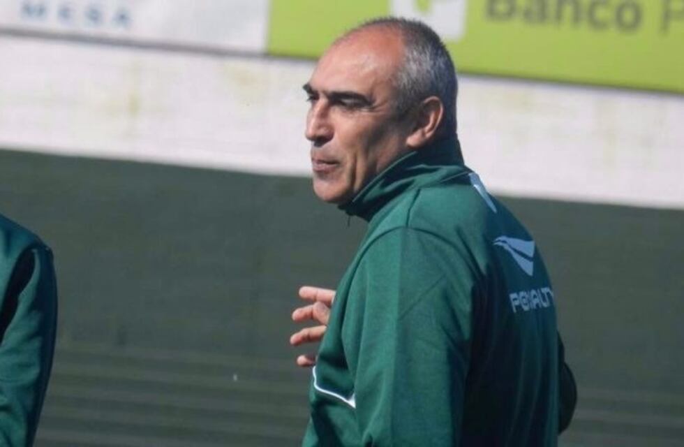 Iván Delfino, ex técnico de Instituto, aclaró que el plantel de Sarmiento no se desmanteló