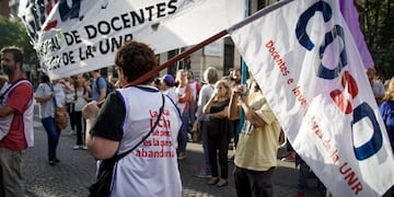 El gremio convocó a una asamblea para decidir sobre la continuidad el plan de lucha.