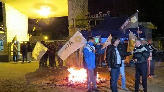 Los empleados de SanCor Gu00e1lvez iniciaron un paro por tiempo indeterminado.