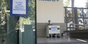 En los hospitales municipales diferenciaron el ingreso para personas con síntomas febriles\u002E (Municipalidad de Rosario)