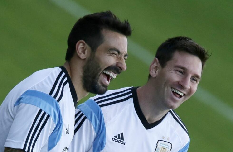 Ezequiel Lavezzi recordó el día en que salió disfrazado a caminar por Nápoles