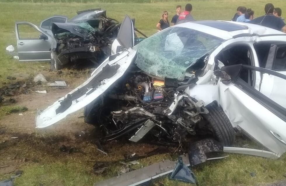 Dos muertos, entre ellos un niño, por un fatal accidente en ruta 8