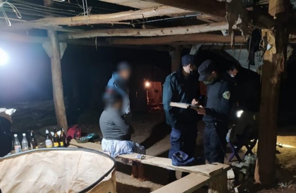 Desbarataron una riña de gallos y detuvieron al presunto organizador