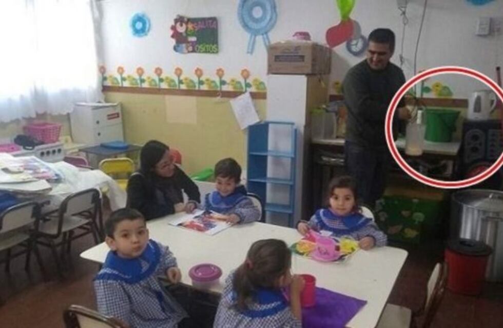 No tienen cocina y preparan la leche en el medio del aula