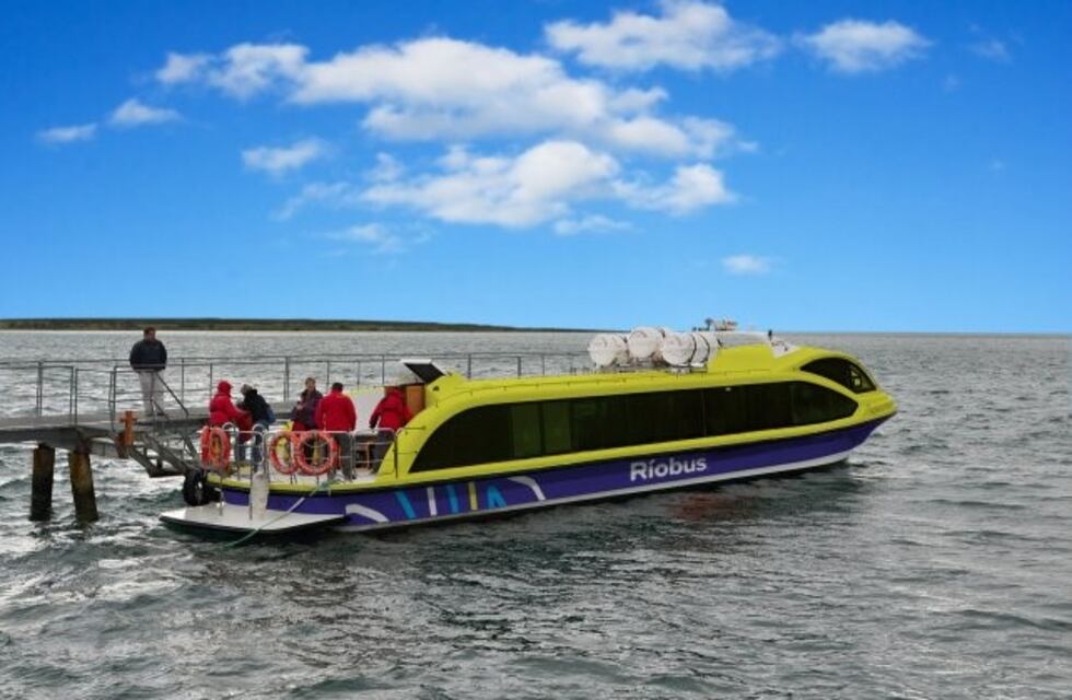 Los detalles del servicio en lancha que unirá Rosario con el cordón industrial