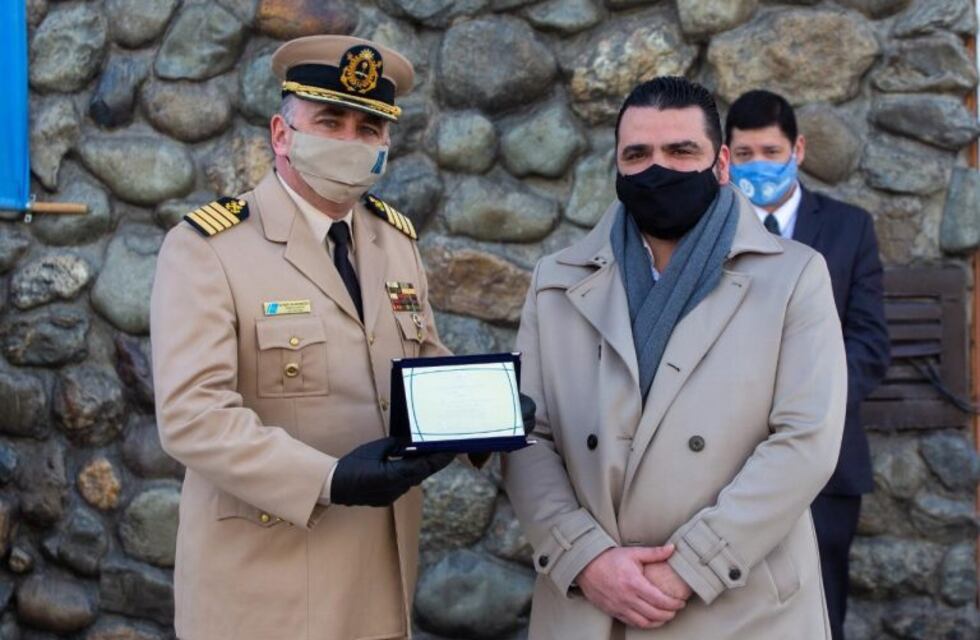 Aniversario de Ushuaia: se realizó el clásico izamiento del Pabellón Nacional