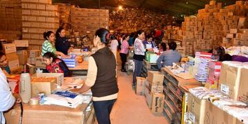 El lunes comenzarán a distribuir los kits escolares gratuitos en la ciudad capital