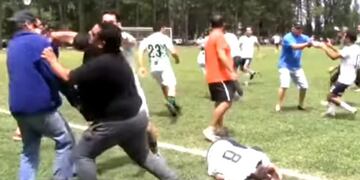Violencia extrema en un partido de profesionales de Río Cuarto\u002E