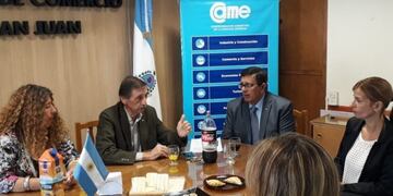 San Juan es la primera provincia frontriza que firma el convenio\u002E