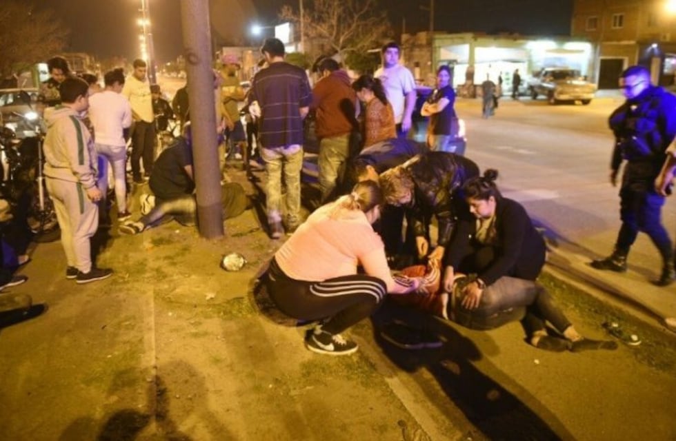 Perdió la vida el joven de 19 años que chocó con su moto contra una columna en zona sur