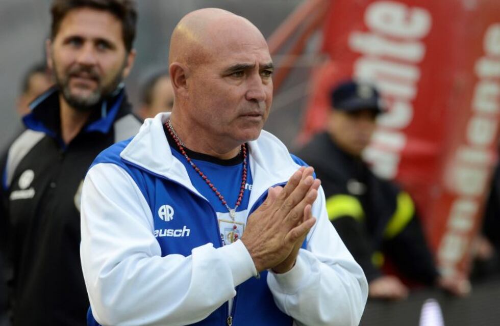 Llop admitió que el presidente de Newell's ya había hablado con él antes de la salida de Osella