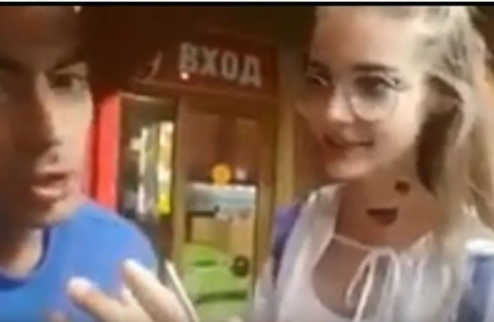 Argentino humilló a una joven rusa y lo escracharon en las redes