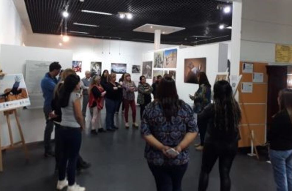 Inauguró la muestra del programa de "Conservación del Cóndor Andino"
