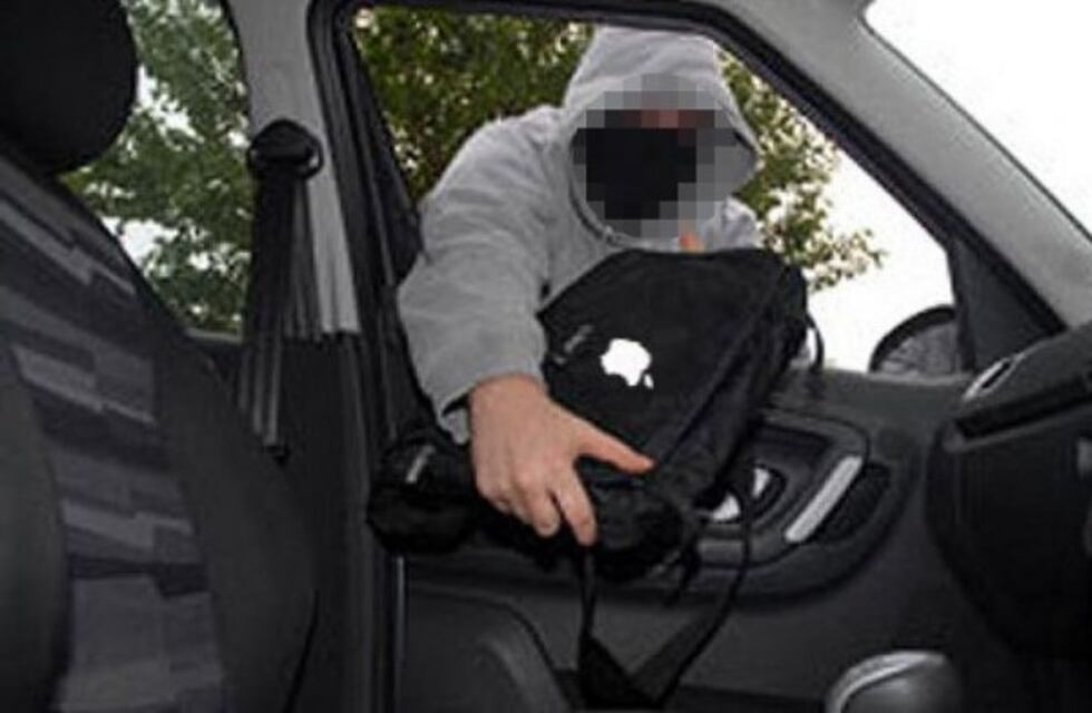 Motochorro robó un maletín con 80 mil pesos