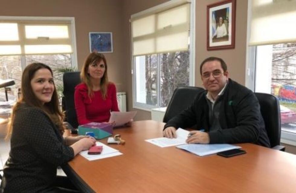 Convenio entre Secretaria de Comercio e Industria, Defensa del Consumidor y Telecom