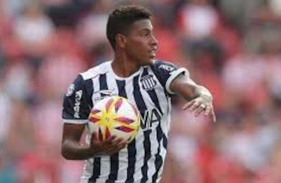 Miguel Araujo, el zaguero peruano de Talleres, estará en la Copa América