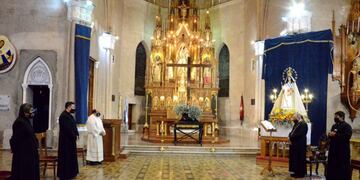 El Triduo del Milagro dio inicio con la celebración de la Solemnidad de la Virgen (Facebook Catedral de Salta)