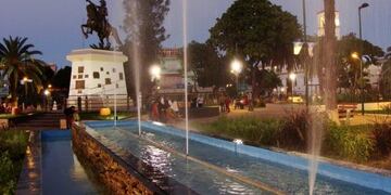 Plaza principal de Tartagal (Web)