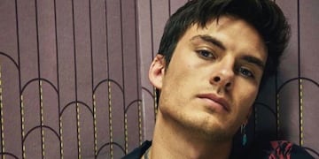 Quién es Andrés Ceballos, el vocalista de Dvicio que es furor en Instagram