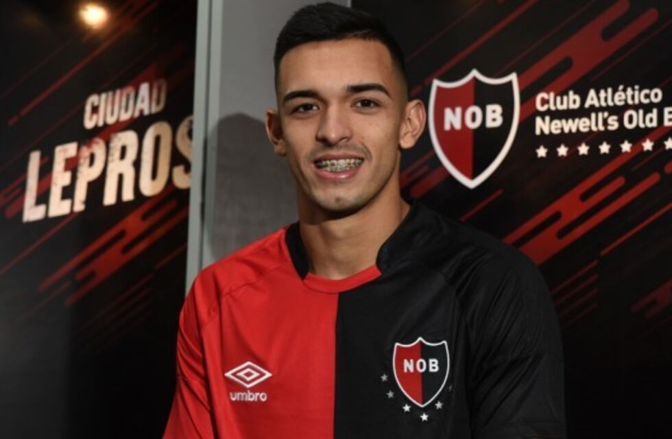 Newell's oficializó la llegada de Alfio Oviedo