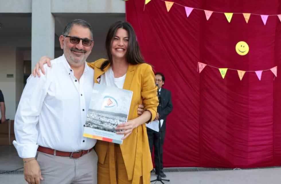 "Jujuy" Jiménez fue declarada personalidad destacada y madrina de la Escuela Marina Vilte