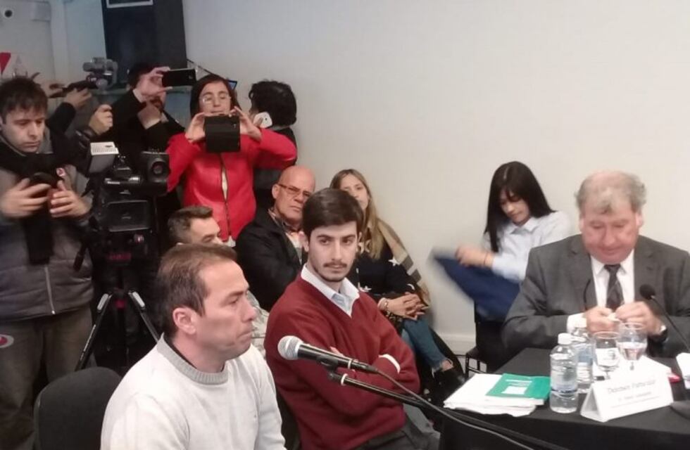 Embrujo: Correa apuntó a Das Neves y dijo que le "daba la plata"
