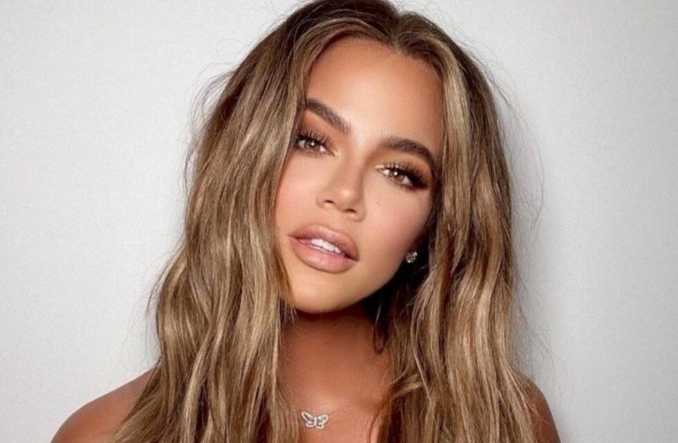 Transparencias y cristales: el vestido de Khloé Kardashian que es furor