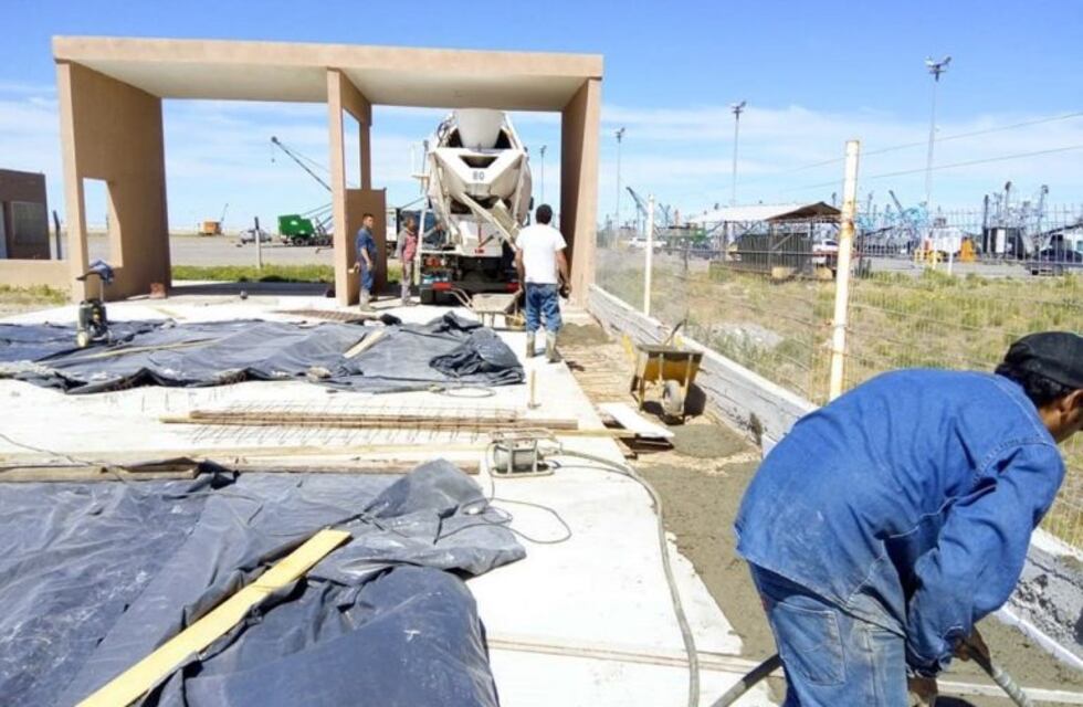 Provincia se apresta a finalizar el pavimento de acceso al puerto de Rawson