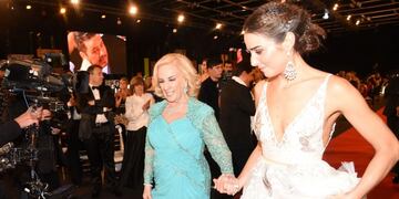 Juana Viale junto a su abuela Mirtha Legrand (DYN)