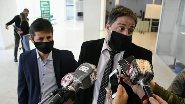 Luis Schiappa Pietra (izquierda) y Matías Edery llevan casi un año trabajando en el caso a partir del homicidio en el City Center de Rosario. (@mauroyasprizza)