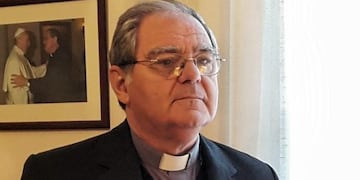 Monseñor Oscar Ojea