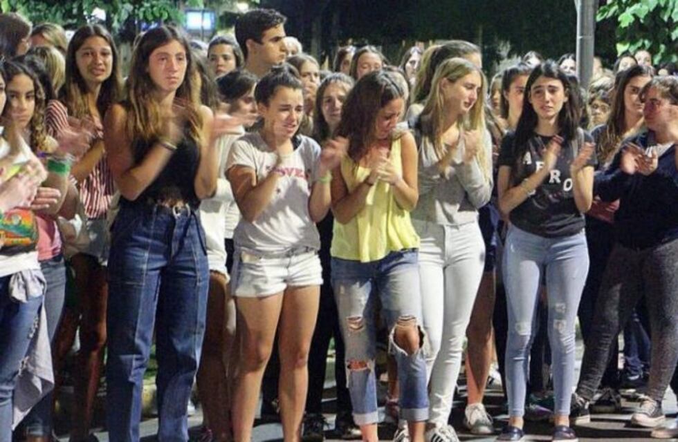 Junín: masiva marcha para pedir justicia por la adolescente violada a la salida de un boliche
