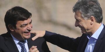 Omar De Marchi buscu00f3 disimular sus ganas de suceder a Cornejo remarcando que podru00eda buscar una reelecciu00f3n como intendente de Luju00e1n.