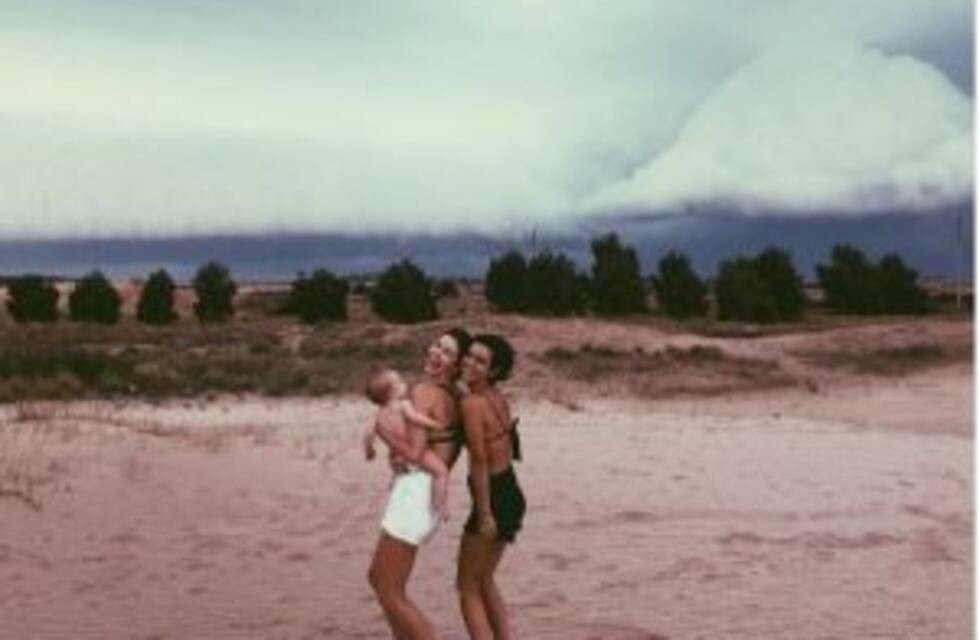 Las fotos de las vacaciones relax de Agustina Cherri y Marcela Kloosterboer