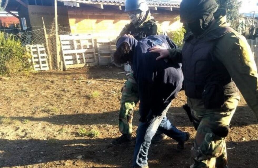 Lo atacó con un hacha y lo dejó al borde de la muerte