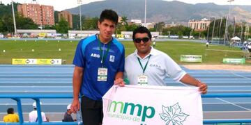 Braian Toledo y su exentrenador Gustavo Osorio (Foto: web)